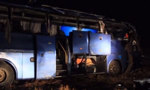 Тела погибших при опрокидывании автобуса Москва - Донецк переданы родственникам