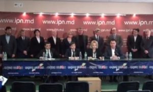 Парламентская фракция Партии коммунистов Молдавии раскололась