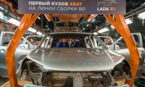 Первый серийный автомобиль Lada XRAY покинул конвейер 
