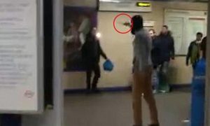 Нападение мужчины с мачете на пассажиров лондонского метро назвали терактом