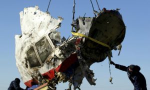 Полицейский из Нидерландов хотел заработать на трагедии с малайзийским Boeing в Донбассе