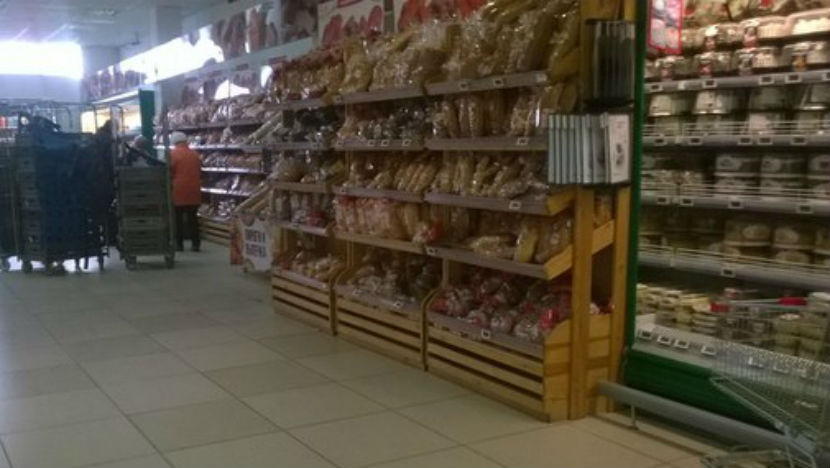 Беременная продавщица умерла возле прилавка с хлебом 