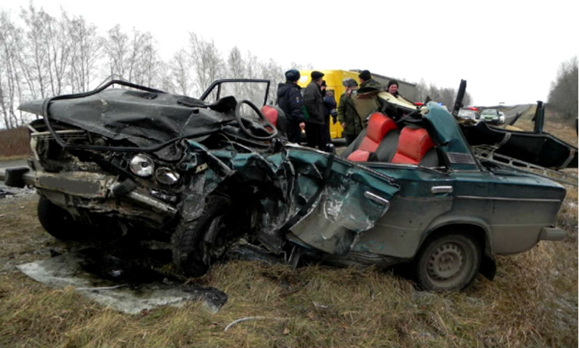 Водитель с двухмесячной дочерью погибли в жутком ДТП под Рязанью 