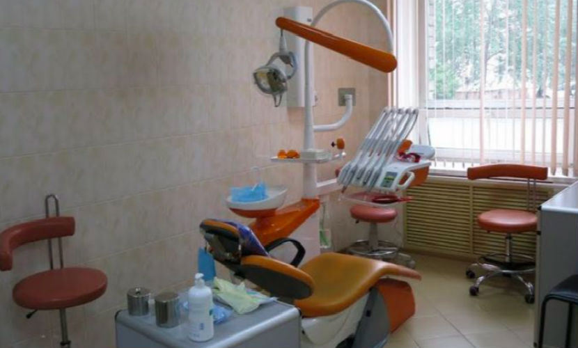 Стоматолог во время приема домогался 5-летней пациентки в Курске 