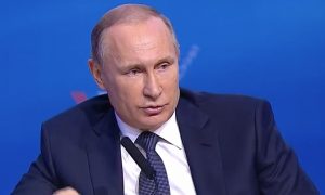 Путин разрешил детям ветеранов поступать в ВУЗы вне конкурса