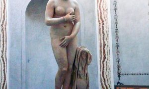 Обнаженные статуи в музее Рима спрятали от президента Ирана