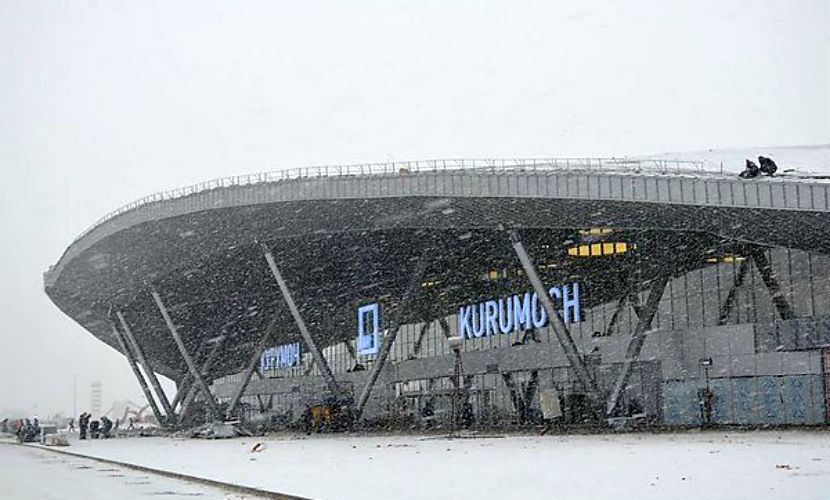 Самолет совершил экстренную посадку в Самаре из-за ЧП с ребенком на борту 