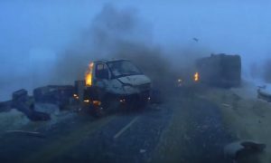 В Сети появилось видео жуткого ДТП со взрывом в Саратовской области