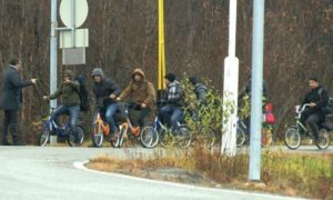 В Норвегии ищут велосипеды, чтобы выслать беженцев в Россию