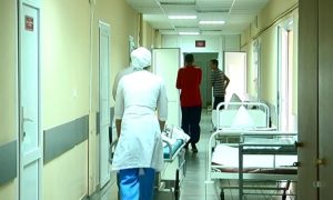 Россия встретила пандемию с закрытыми больницами. К чему привела 