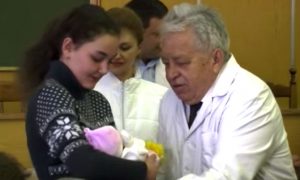 Первую родившуюся с начала войны в Донецке тройню назвали в честь ДНР
