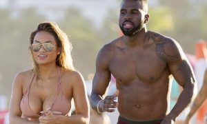 Бывшая подружка 50 Cent порезвилась с новым возлюбленным на пляже в Майами