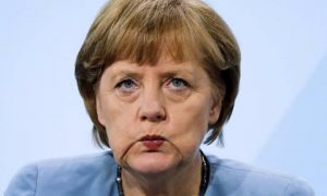 40 процентов немцев выразили желание, чтобы Меркель из-за беженцев ушла в отставку