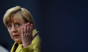 Меркель приказала разыскать и жестоко наказать напавших на женщин в Кельне преступников
