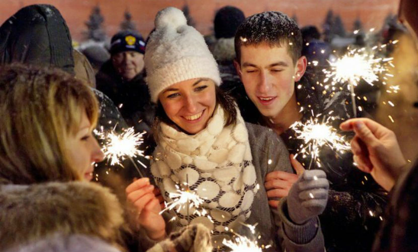 Глава МЧС призвал россиян спокойнее отмечать новогодние праздники и Рождество 