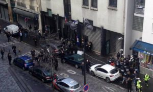 На полицейский участок в Париже напал марокканец