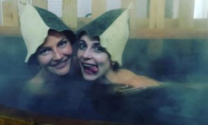 Анна Снаткина с известной красоткой повеселилась в сауне и разместила провокационное фото