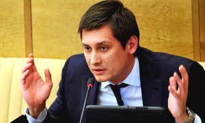 Правительство в кризис выделило на «патриотизм» 1,666 миллиарда рублей, - депутат Гудков