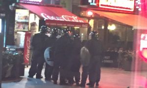 Посетителей лондонского ресторана захватили в заложники