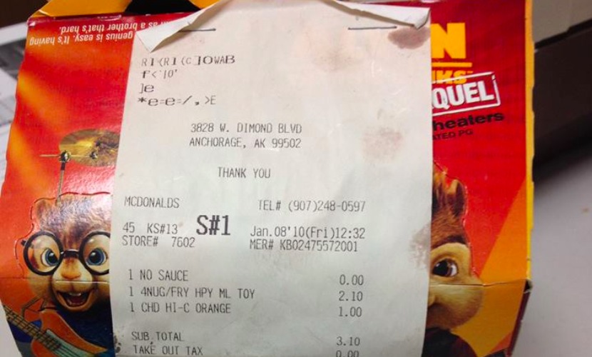 Американка открыла купленный 6 лет назад в McDonald’s набор еды для детей и ужаснулась 