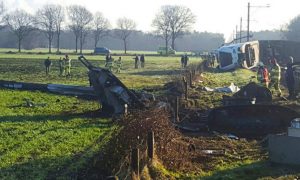 Пассажирский поезд сошел с рельсов в Нидерландах, есть погибшие