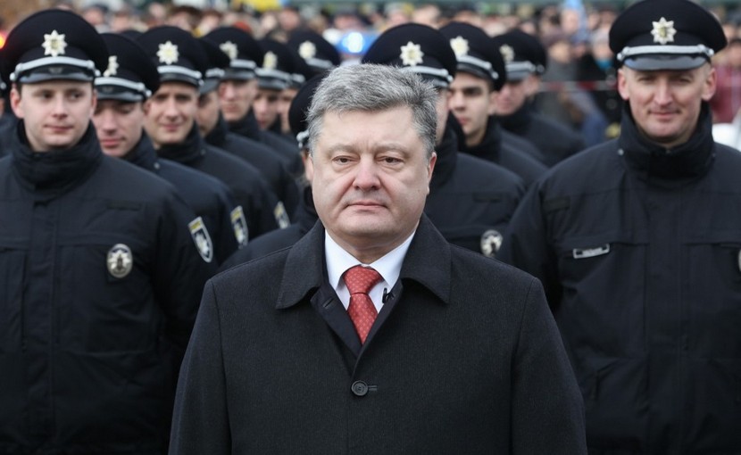 Обвинением России в провокациях Порошенко прикрывает полное фиаско своей политики, - Госдума 