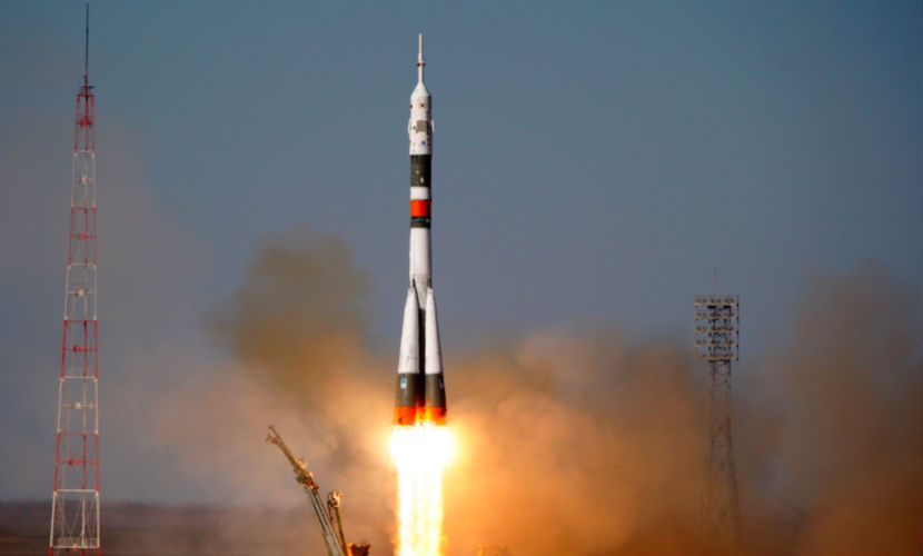 КНДР запустила ракету-носитель с испытательного полигона 