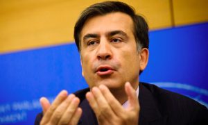 Саакашвили пожаловался Порошенко на «незаконную» слежку и начал «войну» с СБУ