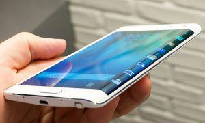 Samsung заявила о поступлении смартфонов Galaxy на рынок в марте