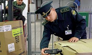 Стоматолог-украинец попытался вывезти из России почти тысячу зубов