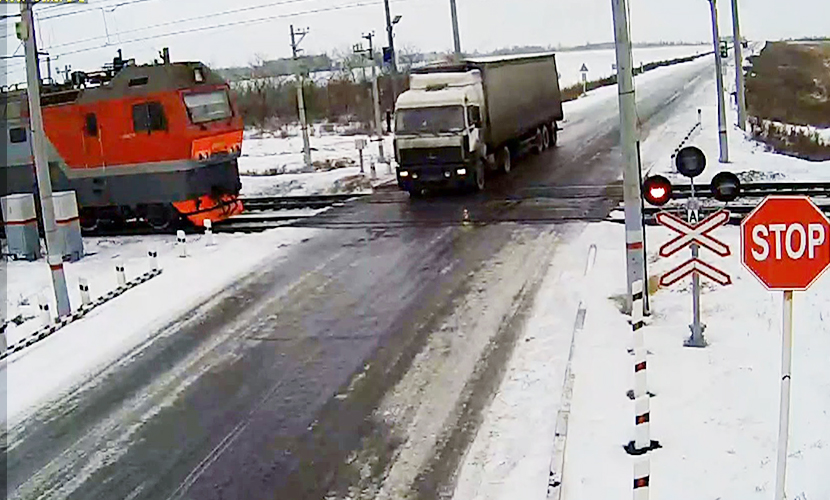 Депутаты в десять раз повысят штраф за ДТП на железной дороге Депутаты в десять раз повысят штраф за ДТП на железной дороге