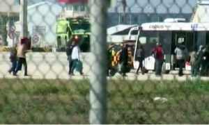 Захват и освобождение заложников из лайнера на Кипре попали на видео