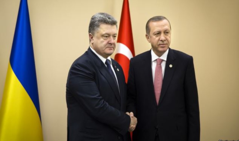 Порошенко отправился в Турцию за поддержкой Эрдогана и крымских татар 