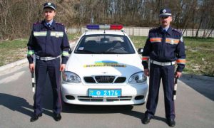 Украинская полиция предложила за деньги сопровождать фуры из России