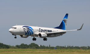 Захваченный самолет с более чем 80 пассажирами на борту приземлился на Кипре