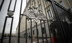 Минобороны РФ потребовало наказать вандалов за разрушение обелиска в Венгрии