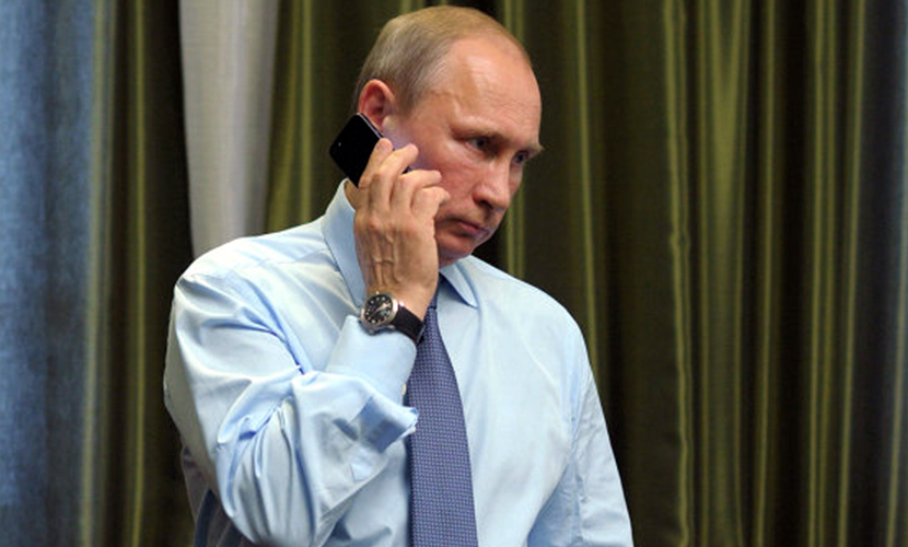 После разговора с Путиным президент Франции перепутал дату выборов в Сирии После разговора с Путиным президент Франции перепутал дату выборов в Сирии
