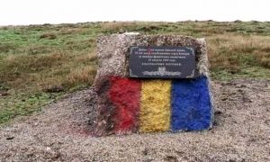 Вандалы из Приднестровья выкрасили памятник советским воинам в цвета молдавского флага