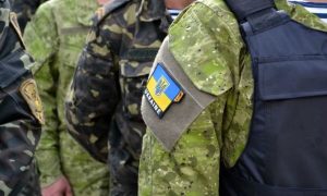 Четыре офицера ВСУ напали и ограбили группу молодежи в Одессе