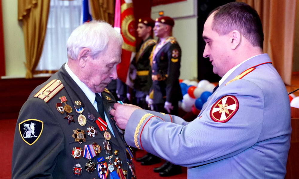 Органов внутренних дел и внутренних войск. Ветераны органов внутренних дел и внутренних войск МВД России. 17 Апреля день ветеранов ОВД И ВВ МВД России. День ветерана ОВД И внутренних войск МВД России. Ветераны ВВ МВД РФ.