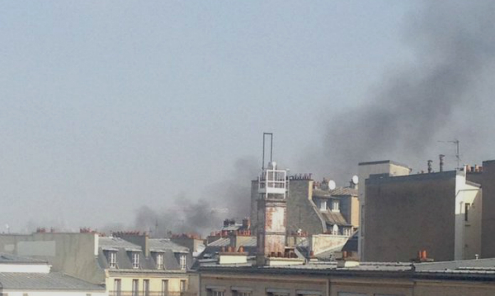 В центре Парижа произошел сильный взрыв 