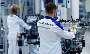 Около 400 рабочих отравились на заводе Volkswagen в Калуге