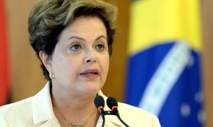 Бразильские конгрессмены проголосовали за импичмент президента страны под пение