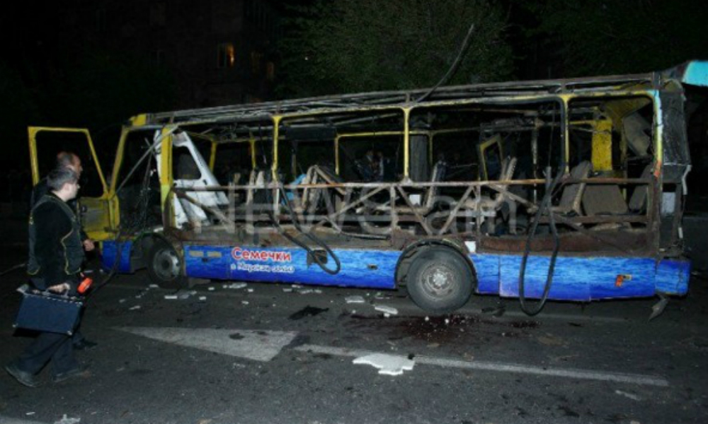 Власти Армении подтвердили наличие взрывного устройства в автобусе 