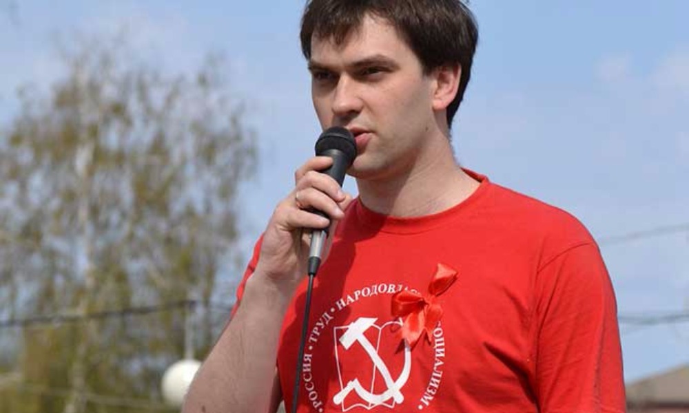 Депутат-коммунист предложил в честь Дня Победы убрать проституток с улицы Победы в Тольятти 