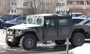 Тулячка доложила в ГИБДД о неправильной парковке Hummer из Москвы, но тоже была оштрафована