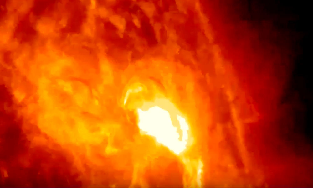 Мощнейшая экстремальная вспышка на Солнце вызвала перебои связи на Земле и попала на видео, - NASA 