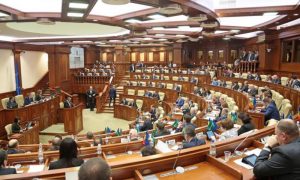 В парламенте Молдавии потребовали отмены скандального закона о секс-меньшинствах