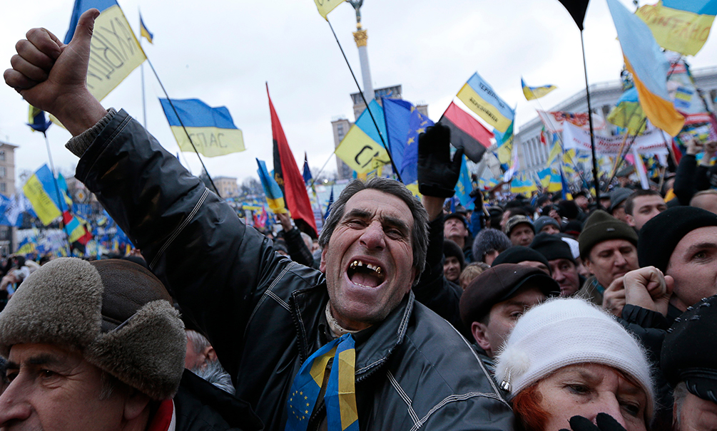 Еврокомиссия решила отменить визы для граждан Украины 