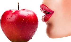 Топ-3 лечебных свойств яблок значительно продлевают жизнь женщины, - ученые